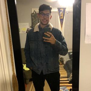 Meet your Posher, Christopher